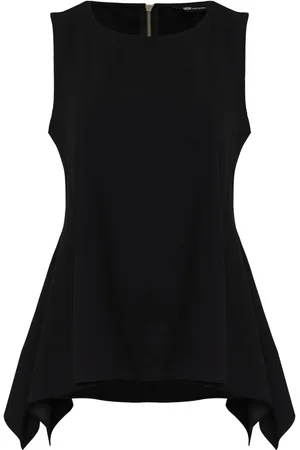 Uma Raquel Davidowicz Asymmetrisches Top