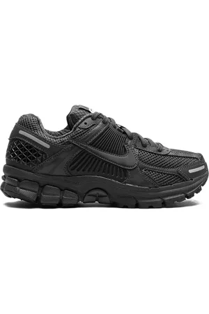 Nike Zoom Vomero 5 "Triple Black" Sneakers