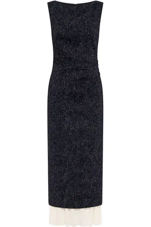 Anna Quan Celena Midikleid