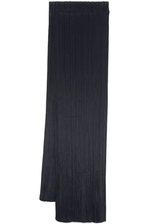 PLEATS PLEASE ISSEY MIYAKE Madame-T August Schal