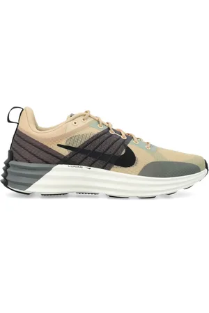 Nike Lunar Roam Sneakers