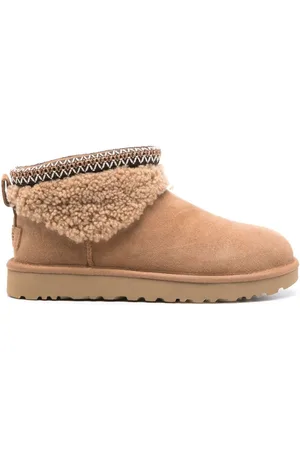 UGG Classic Ultra Mini Maxi Curly Stiefel