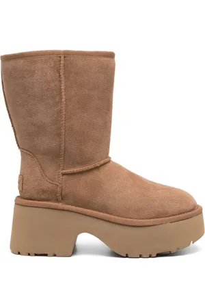 UGG Classic Short New Heights Stiefel
