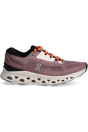 On Running Cloudstratus 3 Sneakers