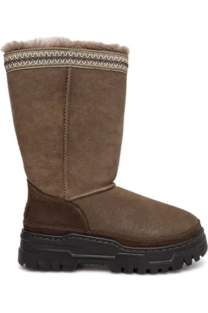 UGG Classic Tall TrailGazer Stiefel