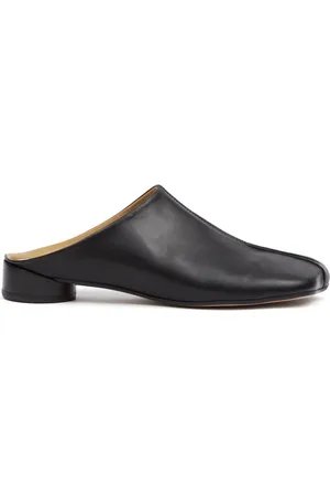 Maison Margiela Slipper mit asymmetrischer Kappe