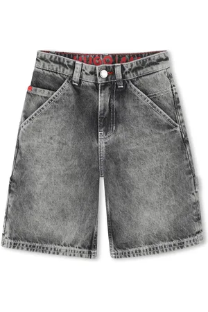 HUGO BOSS Shorts mit Logo-Patch