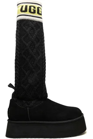 UGG Classic Sweater Letter Stiefel