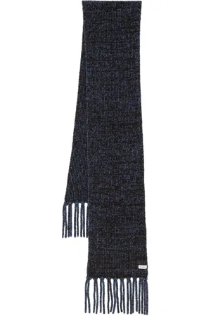 Nanushka Gerippter Strickschal