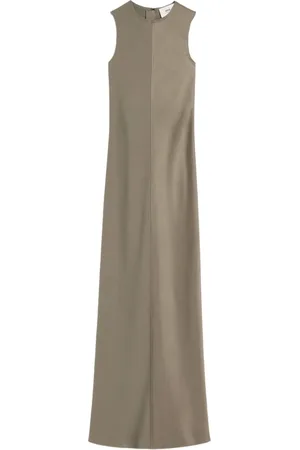 Ami Langes Kleid