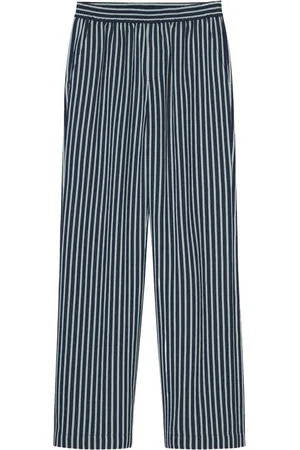 Closed Winona Hose