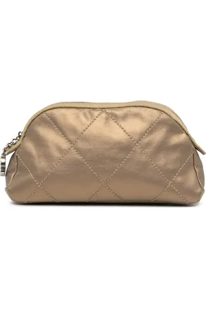 CHANEL 2006-2008 Paris Biarritz Metallic Kosmetiktasche aus beschichtetem und gestepptem Canvas