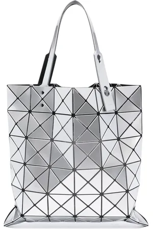 Issey Miyake Shopper in Glanzoptik