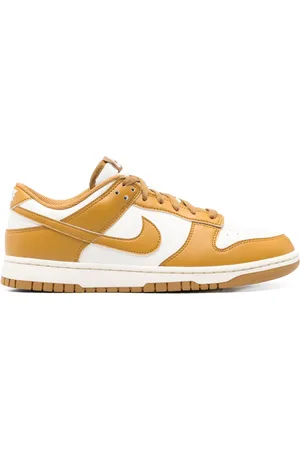 Nike Dunk Low Retro Sneakers