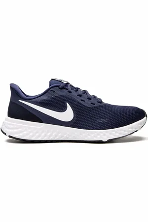 Nike Revolution 5 Sneakers