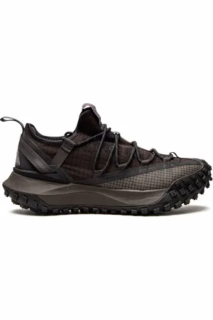 Nike ACG Mountain Fly Low Sneakers