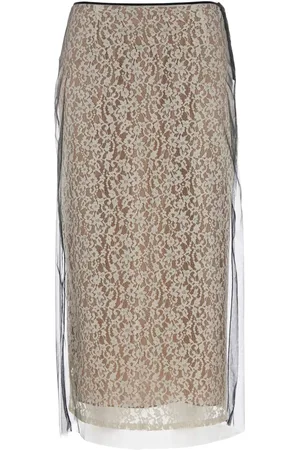 Fendi Midirock im Layering-Look
