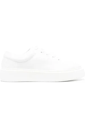 Ganni Sneakers mit Logo-Patch