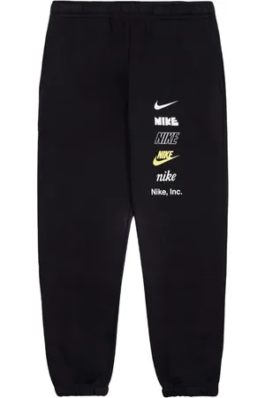 Nike Club Plus "Black" Jogginghose