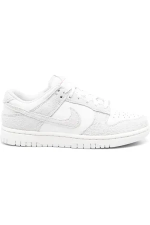 Nike Dunk Low Sneakers