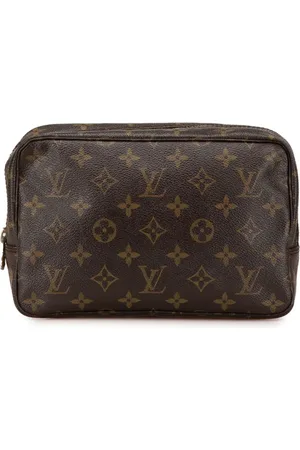 LOUIS VUITTON 1988 Monogram Trousse Toilette 23 Clutch
