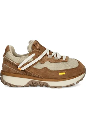 UGG Laufschuhe mit Wildledereinsätzen