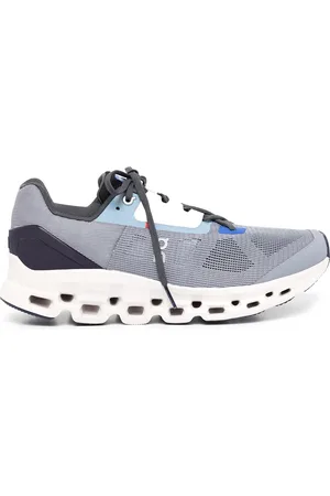 On Running Cloudstratus Lauf-Sneakers