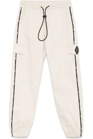 YES Hose mit Logo-Patch