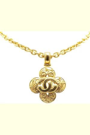 CHANEL 1996 vergoldete CC Clover Halskette mit Anhänger