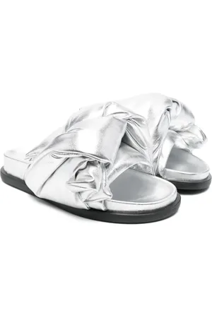 Nº21 Wattierte Sandalen