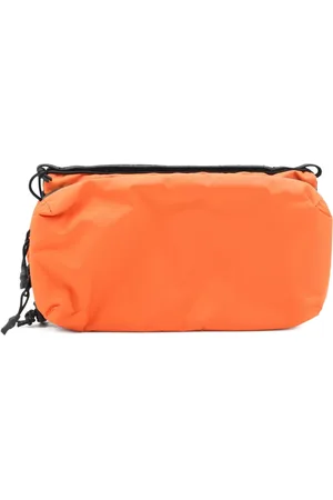 Maison Kitsuné Kuriertasche mit Logo
