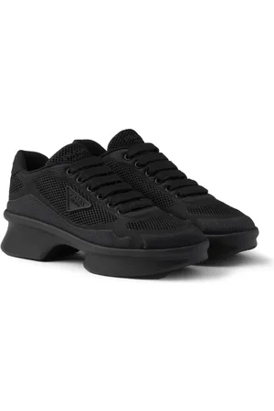 Prada Sneakers mit Logo-Patch