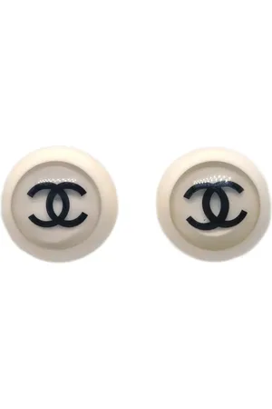 CHANEL 2001 CC Button Ohrringe