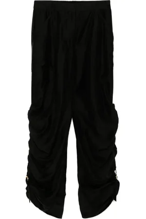 AJE Nya Hose im Utility-Look