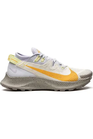 Nike Pegasus Trail Sneakers