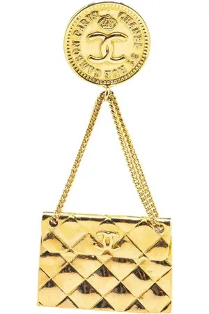 CHANEL 1980-1990 vergoldete CC Flap Brosche mit Steppung