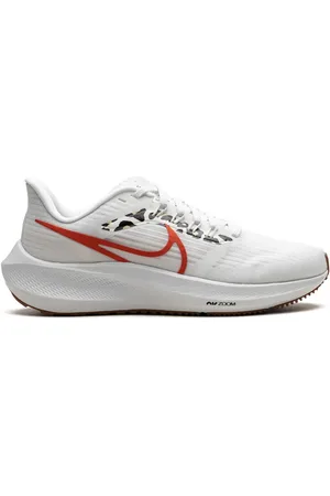 Nike Air Zoom Pegasus 39 Sneakers