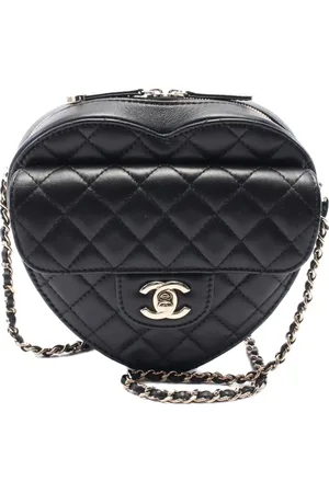 CHANEL 2021 Matelasse Heart Chain Handtasche