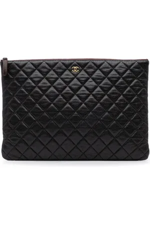 CHANEL 2013-2014 große O Case Clutch aus gestepptem Kaviarleder
