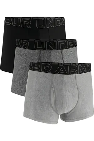 Under Armour Set aus drei Shorts mit Logo-Print