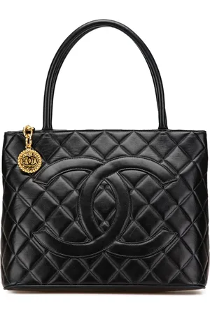 CHANEL 2000-2002 Medallion Tote Bag aus Lammleder