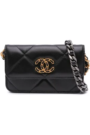 CHANEL 2021 Lambskin 19 Flap Coin Purse With Chain crossbody bag