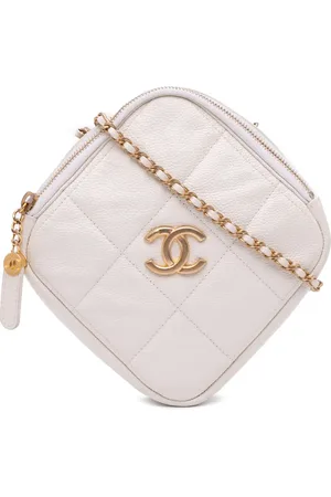 CHANEL 2020 Quilted Caviar Diamond Clutch With Chain crossbody bag