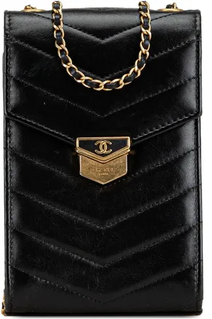 CHANEL Clutches - 2018-2019 Calfskin CC Chevron Medal Envelope Verti - Gr. unisize - in - für Damen