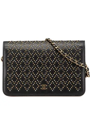 CHANEL Portemonnaie - 2016-2017 CC Studded Lambskin Wallet on Chain - Gr. unisize - in - für Damen