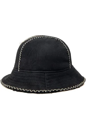 UGG Caps & Mützen - Atherson Embroidered Sheepskin Bucket Hat - Gr. L/XL - in - für Damen