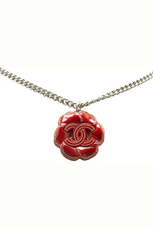 CHANEL Halskette - 2005 Resin CC Camellia Charm Necklace - Gr. unisize - in Rot - für Damen