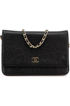CHANEL Portemonnaie - 2012 Lambskin Camellia Embossed Wallet On Chain - Gr. unisize - in - für Damen