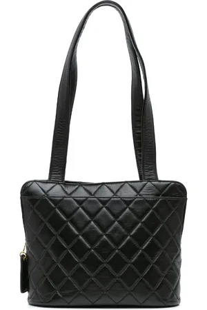 CHANEL Hobo Bags - 1996-1997 Quilted Lambskin Shoulder Bag - Gr. unisize - in - für Damen