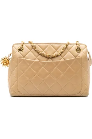 CHANEL Hobo Bags - 1994-1996 Quilted Lambskin Sun Charm Chain Crossbo - Gr. unisize - in - für Damen